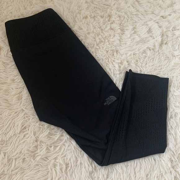 The North Face Pants - North face black capris Flash Dry leggings medium